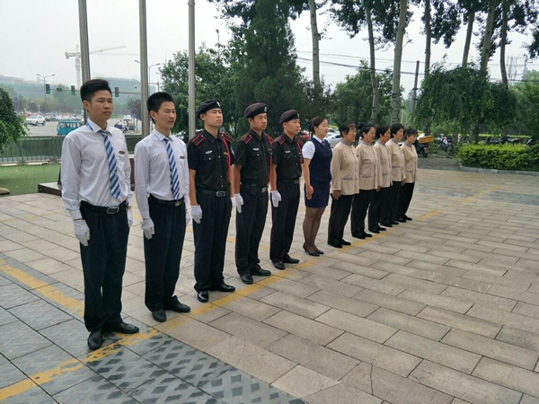 我司于青特小区合作保洁工作三年之久